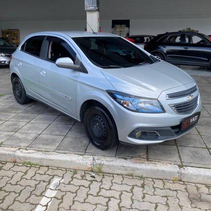 CHEVROLET ONIX 1.4 MPFI LT 8V FLEX 4P MANUAL